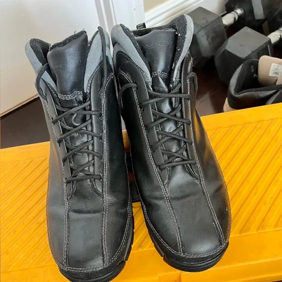 Mountrek | Shoes | Mens Waterproof Boots Leather Upper  display picture 3